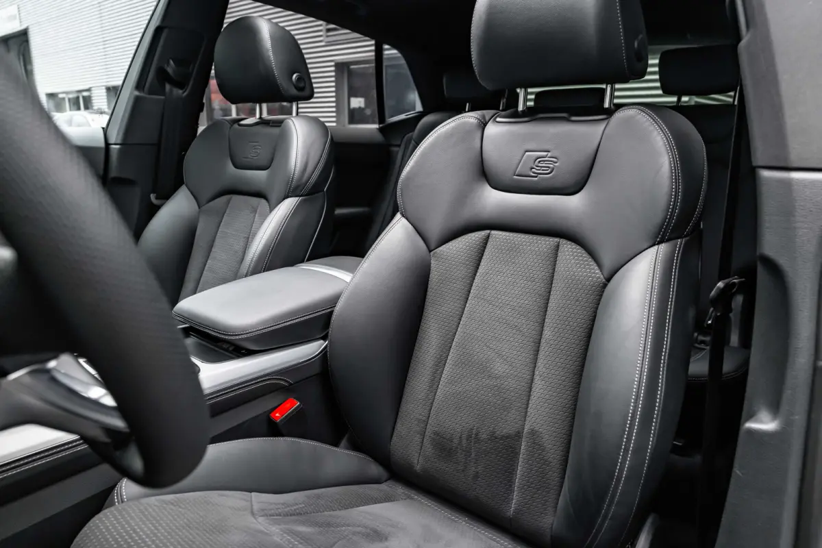 55 TFSI e quattro Pro Line S 394 PK | Trekhaak | Vierwielsturing | Panoramadak | B&O | 360 Camera