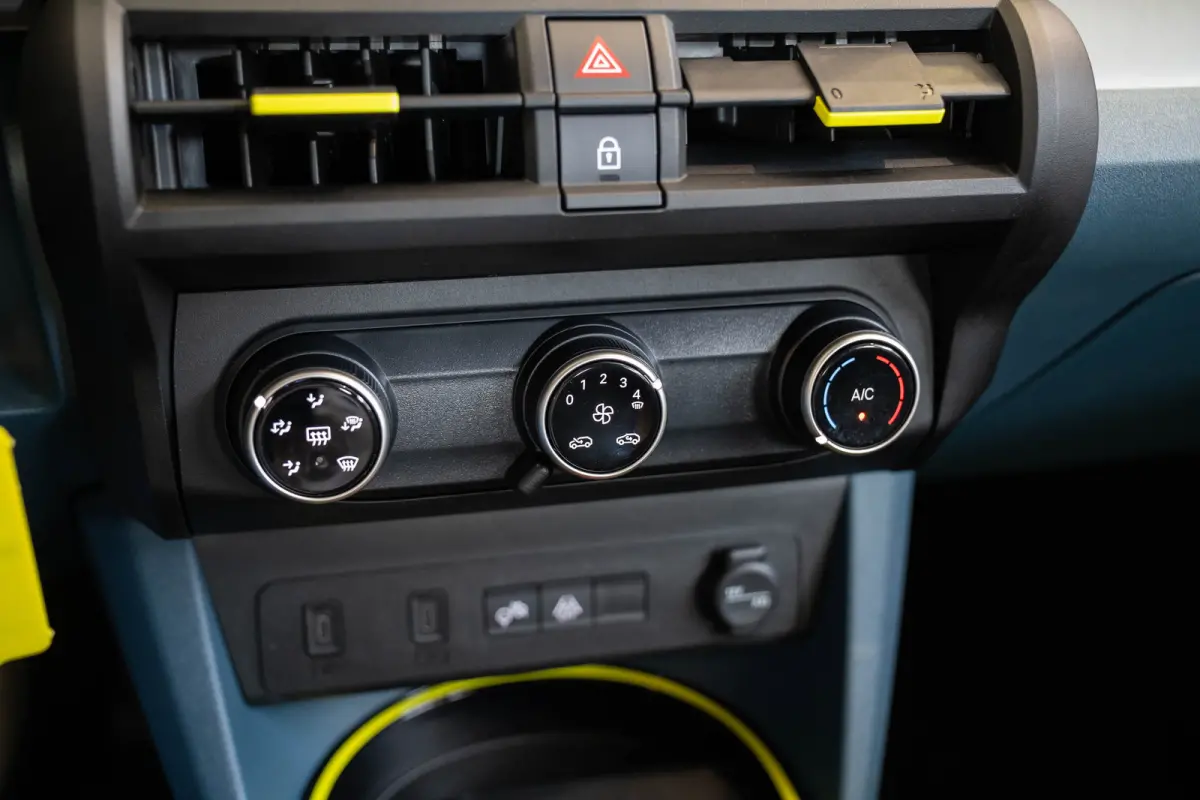 1.2 Hybrid ICON | Tot 8 Jaar Garantie | Apple Carplay & Android Auto | Parkeersensoren | Cruise Controle | Airco | USB |
