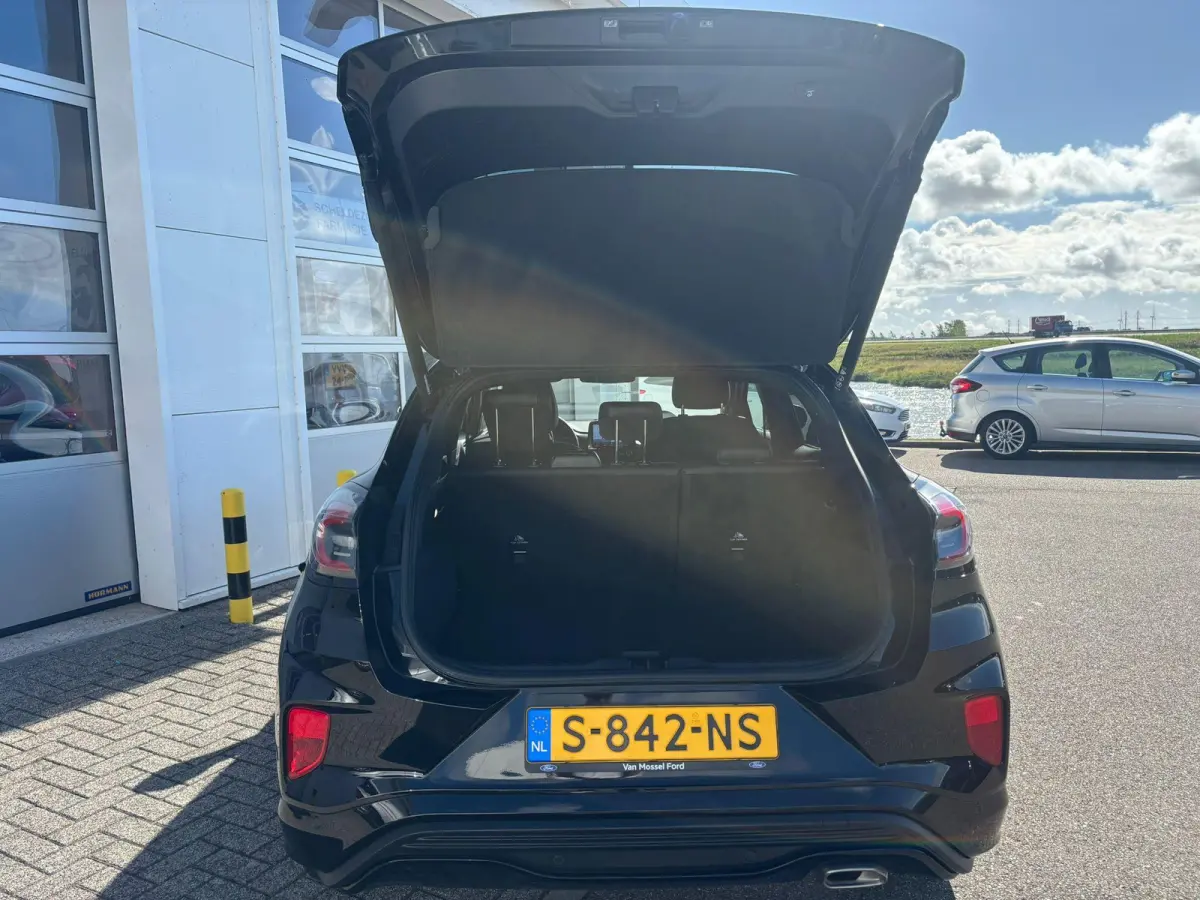 1.0 EcoBoost ST-Line X | Led Koplampen | Cruise Control | Winterpakket Stoel/Stuur/Voorruit verwarming | Navigatie | Sync 4 Systeem