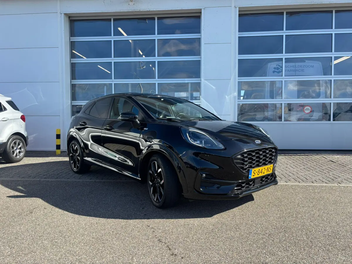 1.0 EcoBoost ST-Line X | Led Koplampen | Cruise Control | Winterpakket Stoel/Stuur/Voorruit verwarming | Navigatie | Sync 4 Systeem