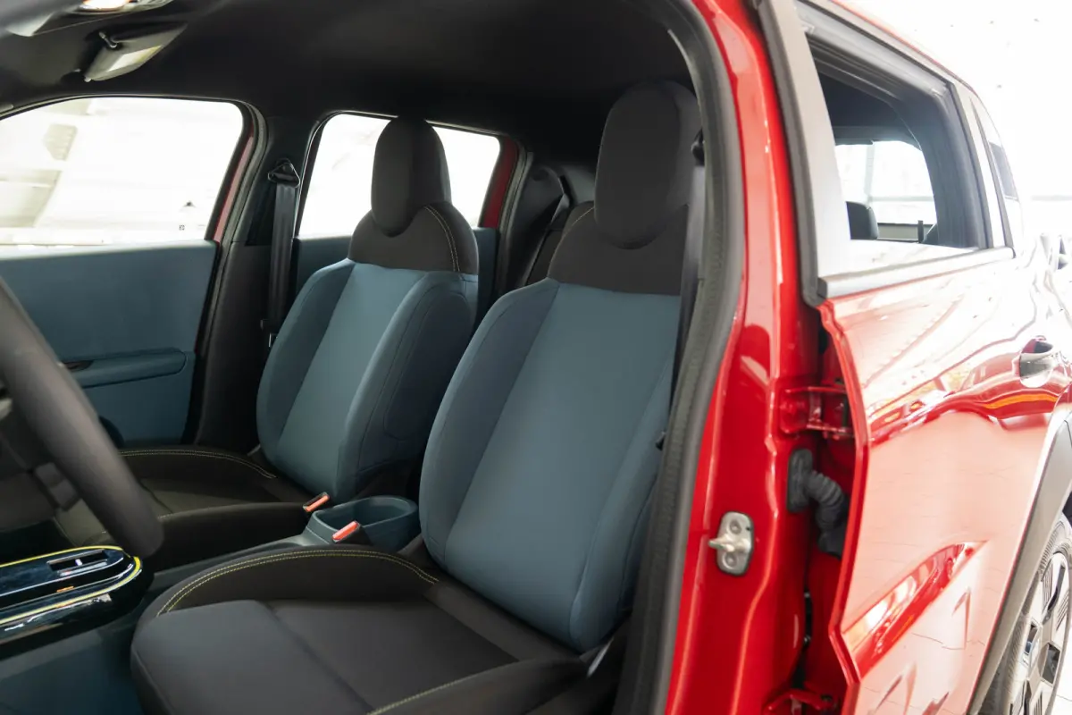 1.2 Hybrid ICON | Tot 8 Jaar Garantie | Apple Carplay & Android Auto | Parkeesensoren | Cruise Controle | Airco | USB |