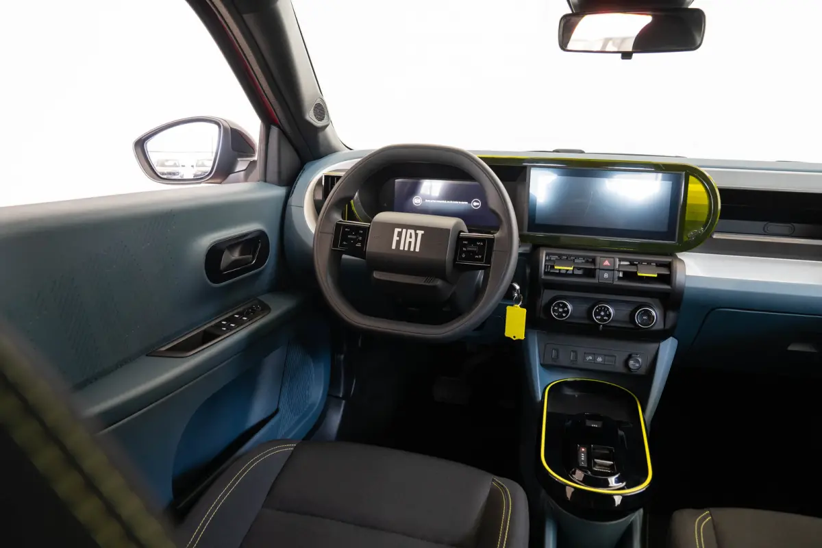 1.2 Hybrid ICON | Tot 8 Jaar Garantie | Apple Carplay & Android Auto | Parkeesensoren | Cruise Controle | Airco | USB |