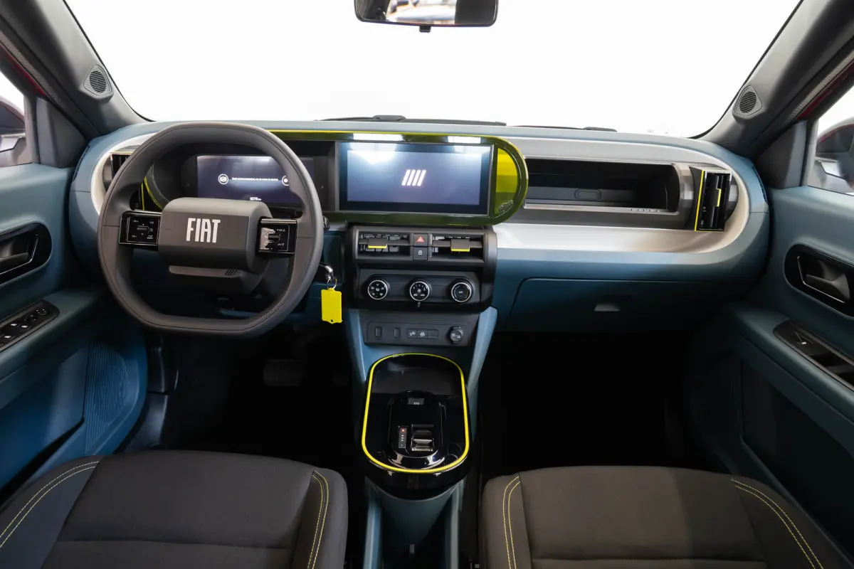 1.2 Hybrid ICON | Tot 8 Jaar Garantie | Apple Carplay & Android Auto | Parkeesensoren | Cruise Controle | Airco | USB |