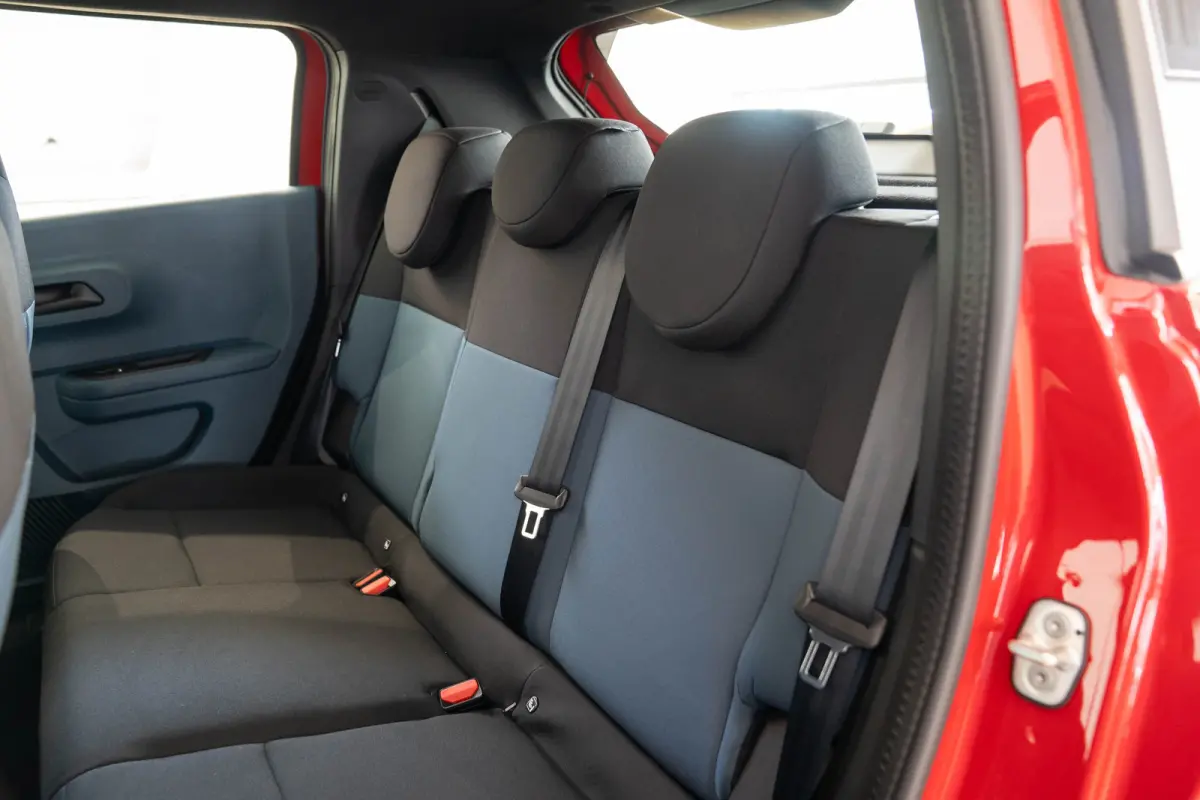 1.2 Hybrid ICON | Tot 8 Jaar Garantie | Apple Carplay & Android Auto | Parkeesensoren | Cruise Controle | Airco | USB |