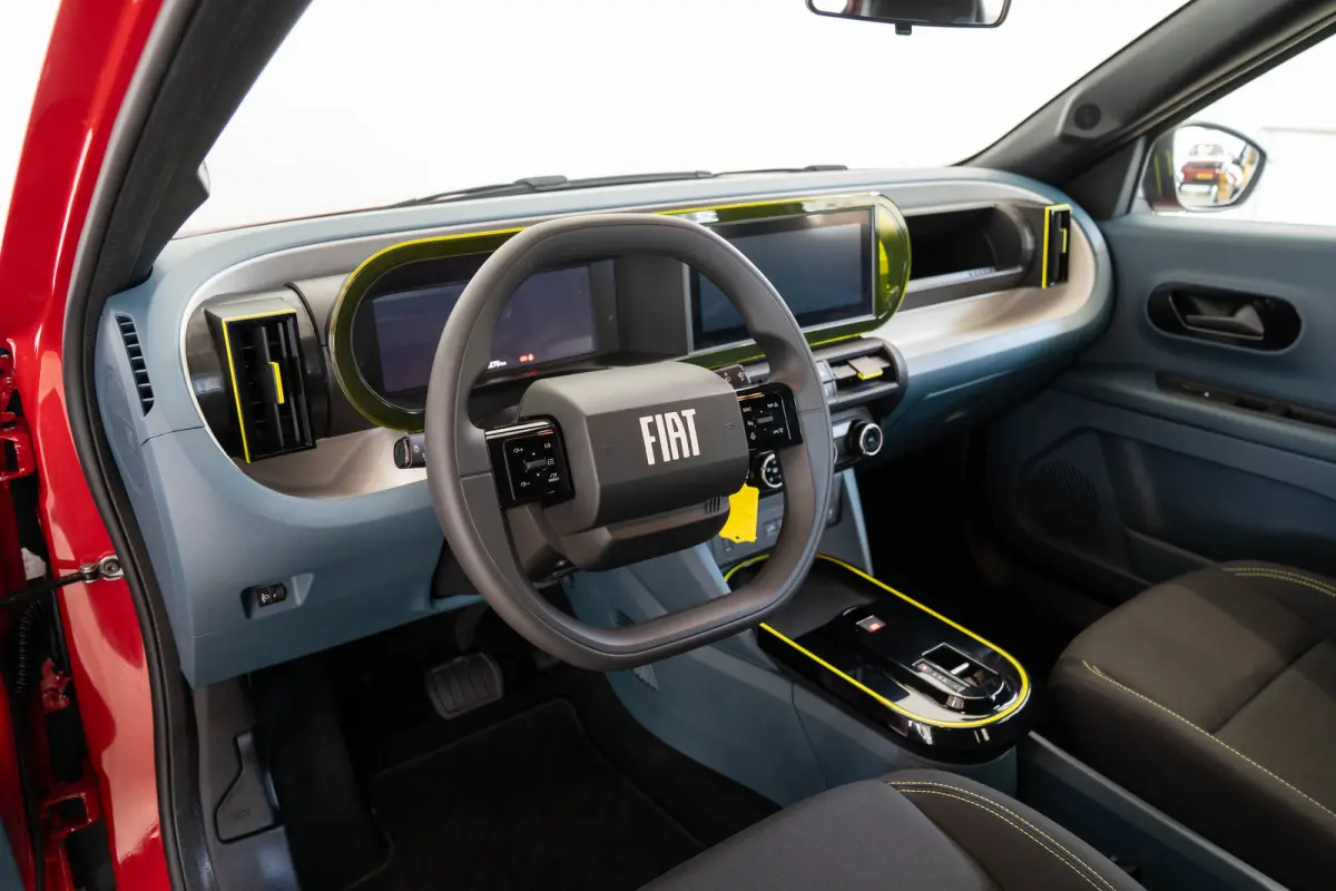 1.2 Hybrid ICON | Tot 8 Jaar Garantie | Apple Carplay & Android Auto | Parkeesensoren | Cruise Controle | Airco | USB |
