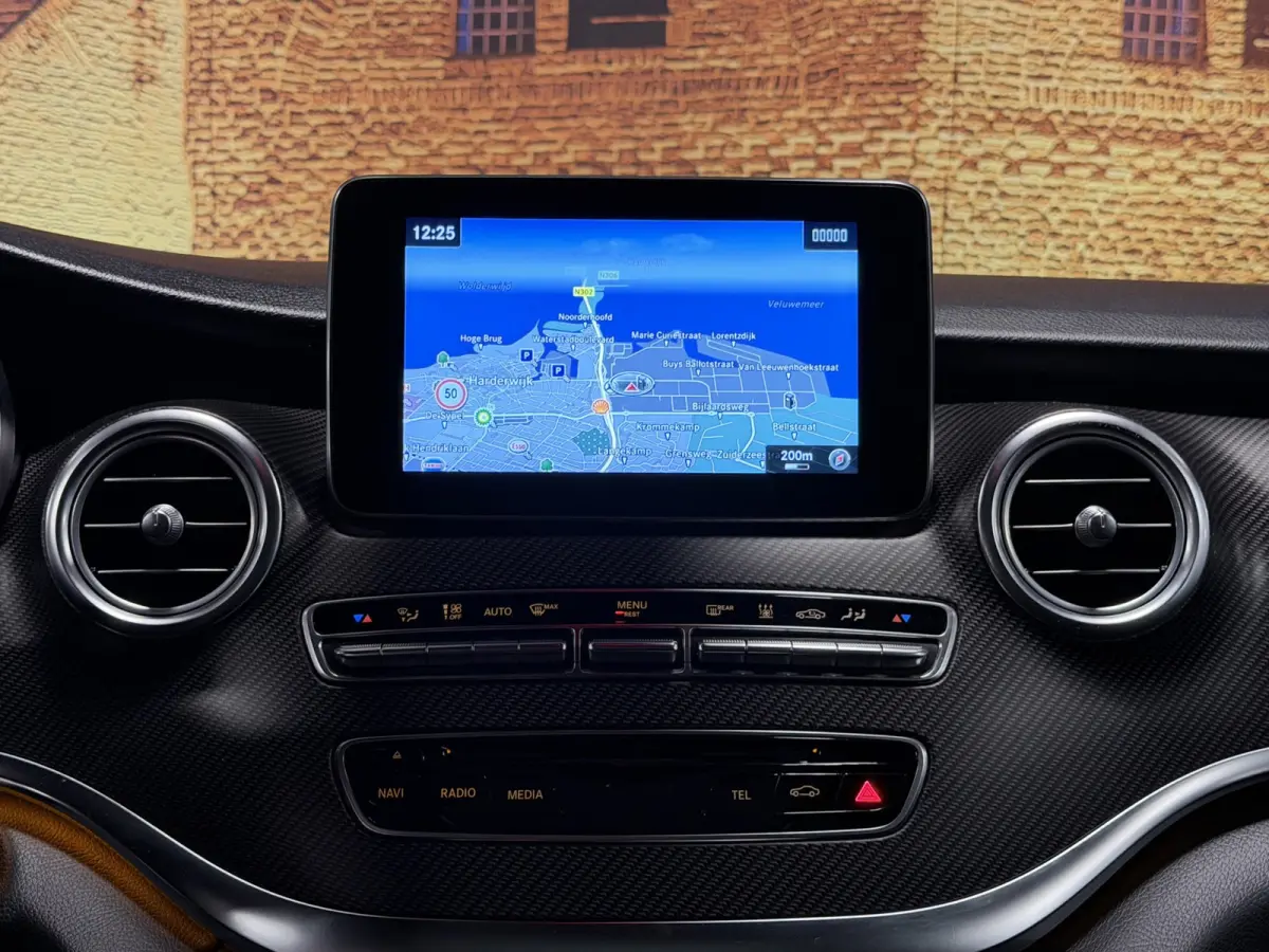 250d Lang AMG DC Aut Leer Panodak Burmester
