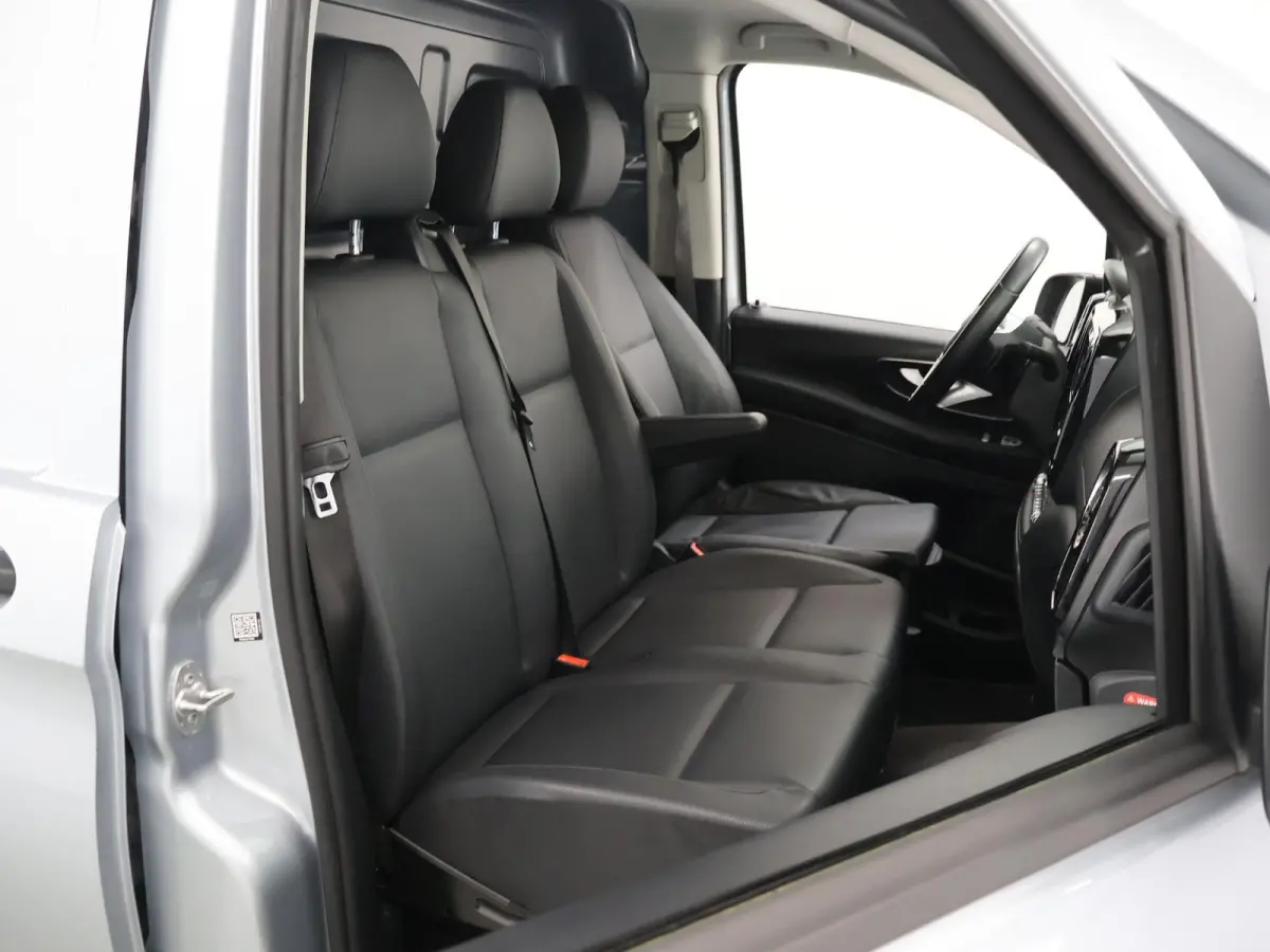 116 CDI | Aut. | Lang L2 | Select | Trekhaak | 270° Deuren | MBUX | Led koplampen | 3-zits | Apple Carplay \ Android Auto | Certified