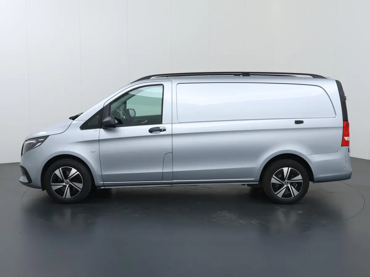 116 CDI | Aut. | Lang L2 | Select | Trekhaak | 270° Deuren | MBUX | Led koplampen | 3-zits | Apple Carplay \ Android Auto | Certified