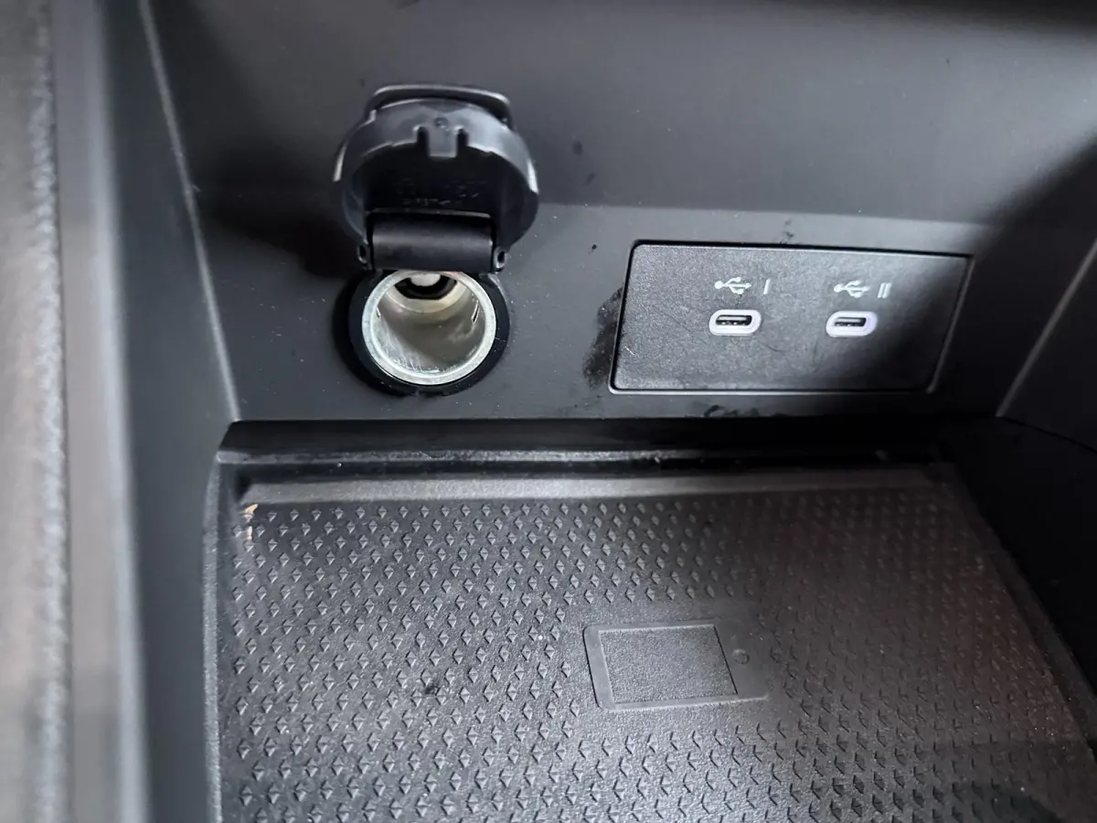 techno full hybrid E-Tech 160 | Google Navigatie | Achteruitrijcamera | Apple CarPlay |