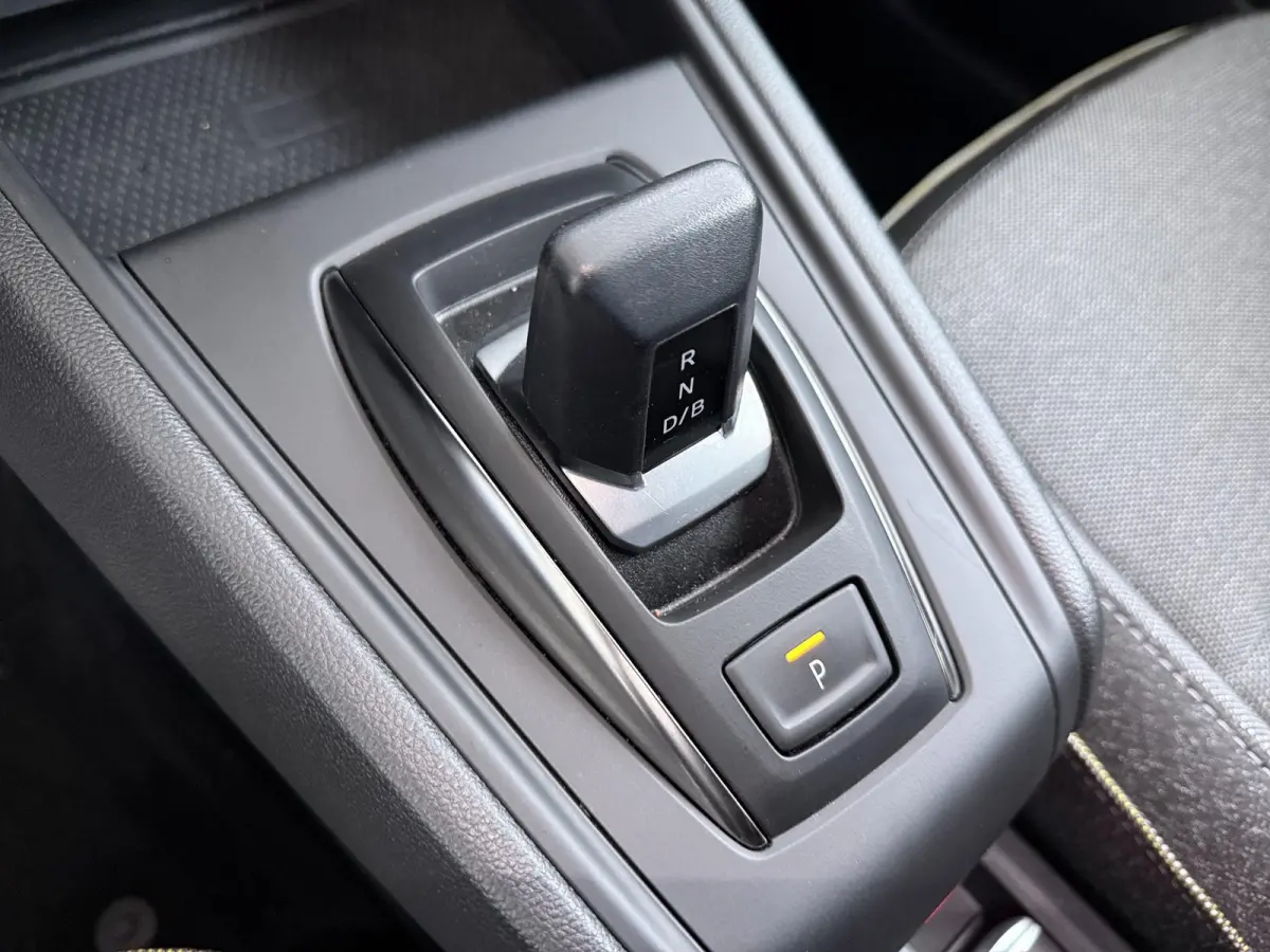 techno full hybrid E-Tech 160 | Google Navigatie | Achteruitrijcamera | Apple CarPlay |