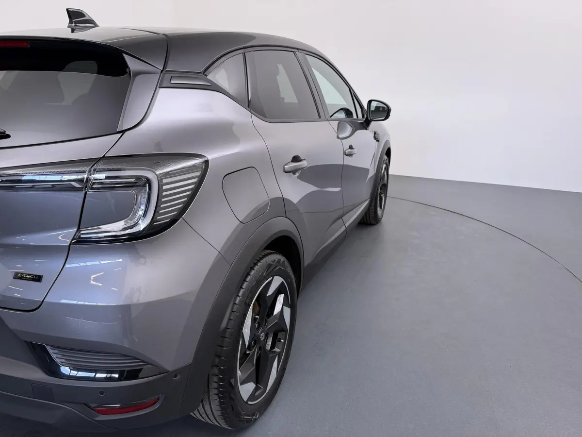 techno full hybrid E-Tech 160 | Google Navigatie | Achteruitrijcamera | Apple CarPlay |