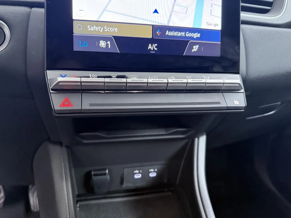 techno full hybrid E-Tech 160 | Google Navigatie | Achteruitrijcamera | Apple CarPlay |