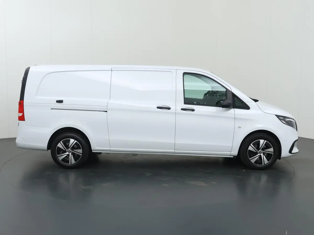 116 CDI | Aut. | XL L3 | Select | 3 zits | Stoelverwarming | LED koplampen | Vloer en Wand Betimmering | LM Velgen | Cruise Control | Apple Carplay/Android Auto | Trekhaak 2500 KG. AHW | Cer