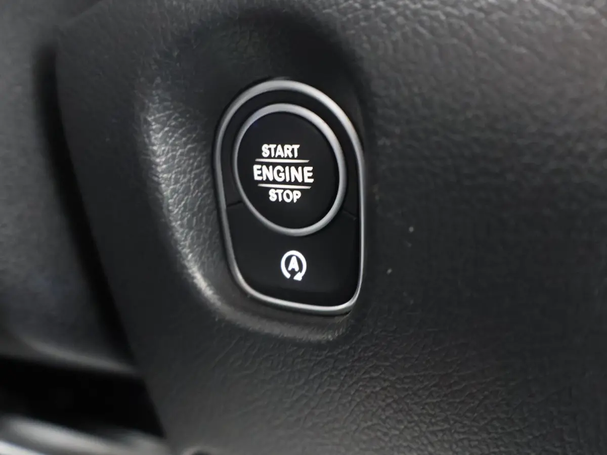 116 CDI | Aut. | XL L3 | Select | 3 zits | Stoelverwarming | LED koplampen | Vloer en Wand Betimmering | LM Velgen | Cruise Control | Apple Carplay/Android Auto | Trekhaak 2500 KG. AHW | Cer