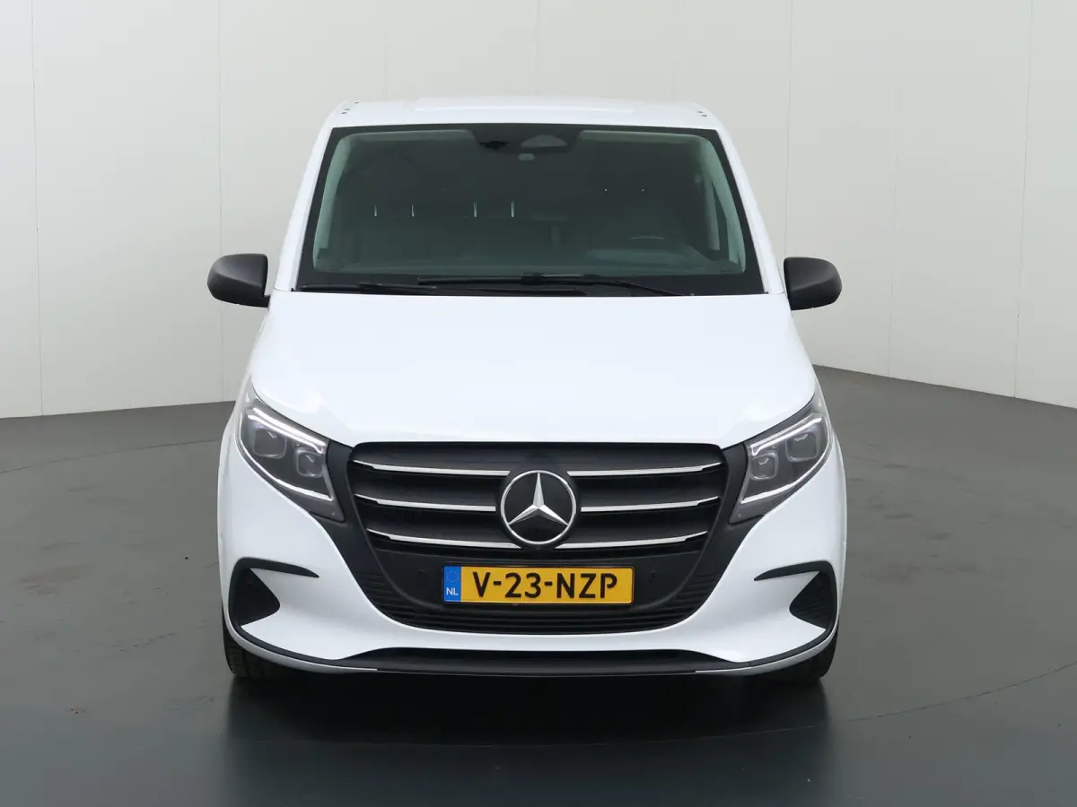 116 CDI | Aut. | XL L3 | Select | 3 zits | Stoelverwarming | LED koplampen | Vloer en Wand Betimmering | LM Velgen | Cruise Control | Apple Carplay/Android Auto | Trekhaak 2500 KG. AHW | Cer
