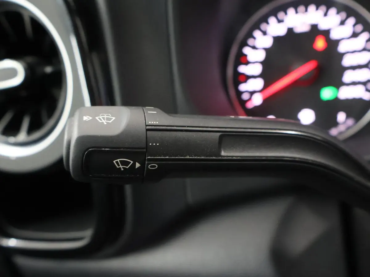 116 CDI | Aut. | XL L3 | Select | 3 zits | Stoelverwarming | LED koplampen | Vloer en Wand Betimmering | LM Velgen | Cruise Control | Apple Carplay/Android Auto | Trekhaak 2500 KG. AHW | Cer