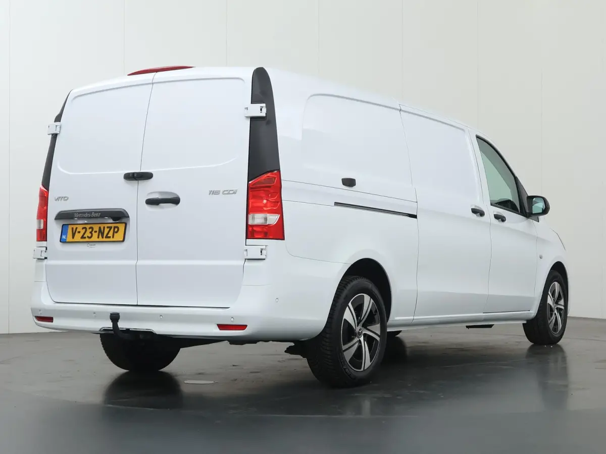 116 CDI | Aut. | XL L3 | Select | 3 zits | Stoelverwarming | LED koplampen | Vloer en Wand Betimmering | LM Velgen | Cruise Control | Apple Carplay/Android Auto | Trekhaak 2500 KG. AHW | Cer