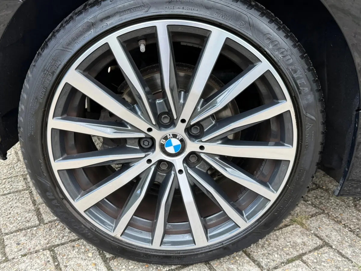 116i Sport line Business Edition |NAV|PDC| Stoelverwarmin