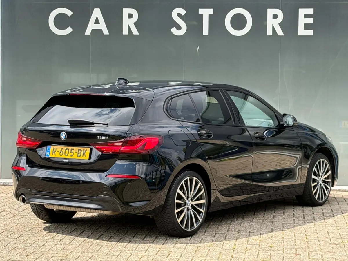 116i Sport line Business Edition |NAV|PDC| Stoelverwarmin