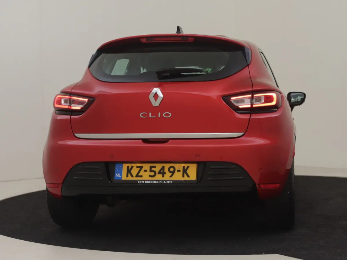 1.2 TCe Intens | Climate control | Cruise control | DAB | Navi | Keyless entry/start | 16"LMV