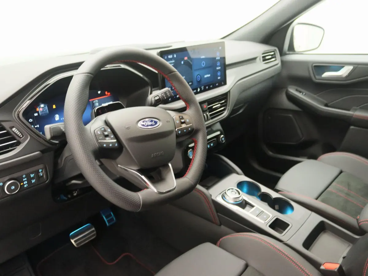 2.5 PHEV ST-Line X | UIT VOORRAAD LEVERBAAR | Elektrische Trekhaak | All weather banden |