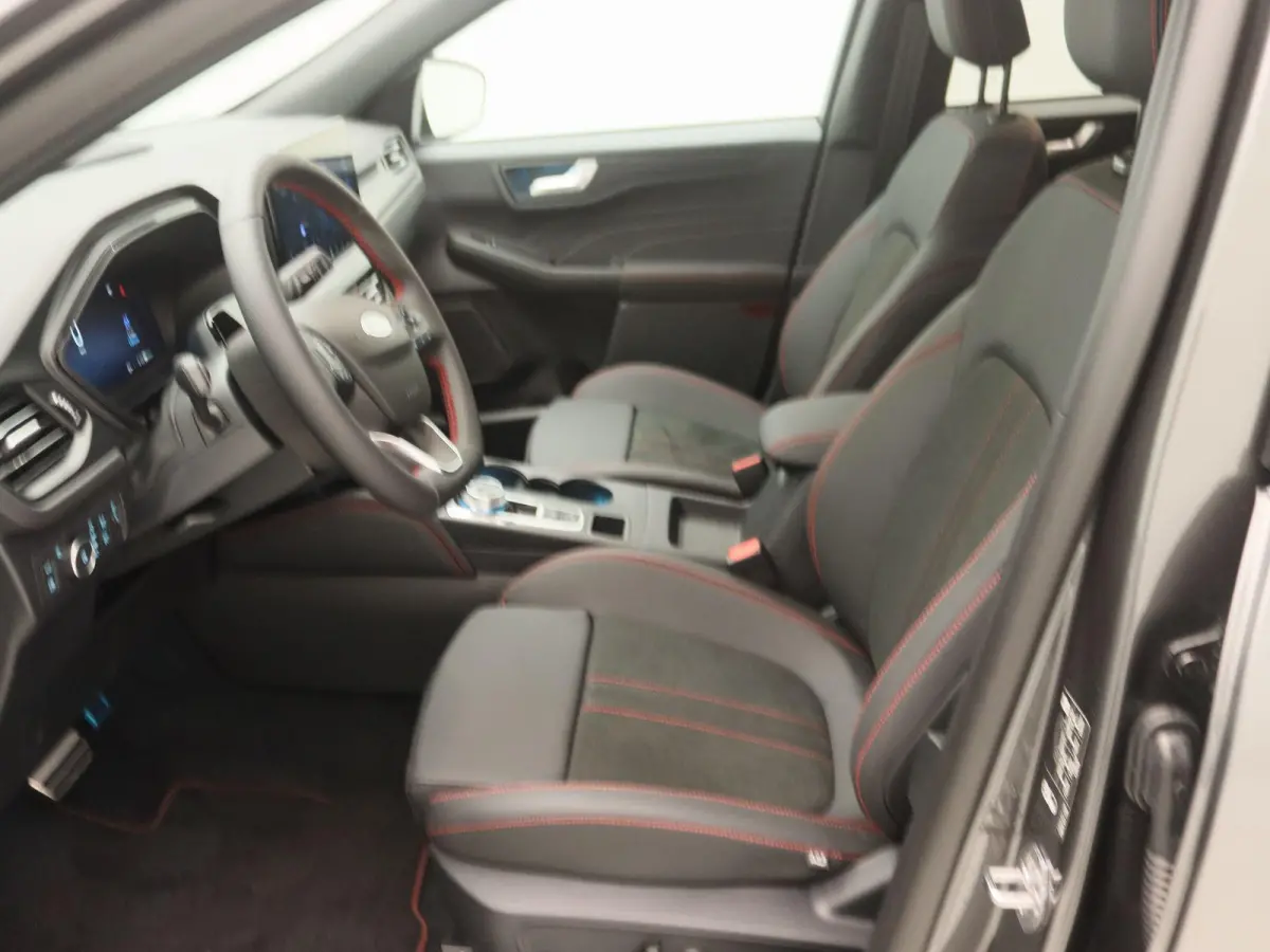 2.5 PHEV ST-Line X | UIT VOORRAAD LEVERBAAR | Elektrische Trekhaak | All weather banden |