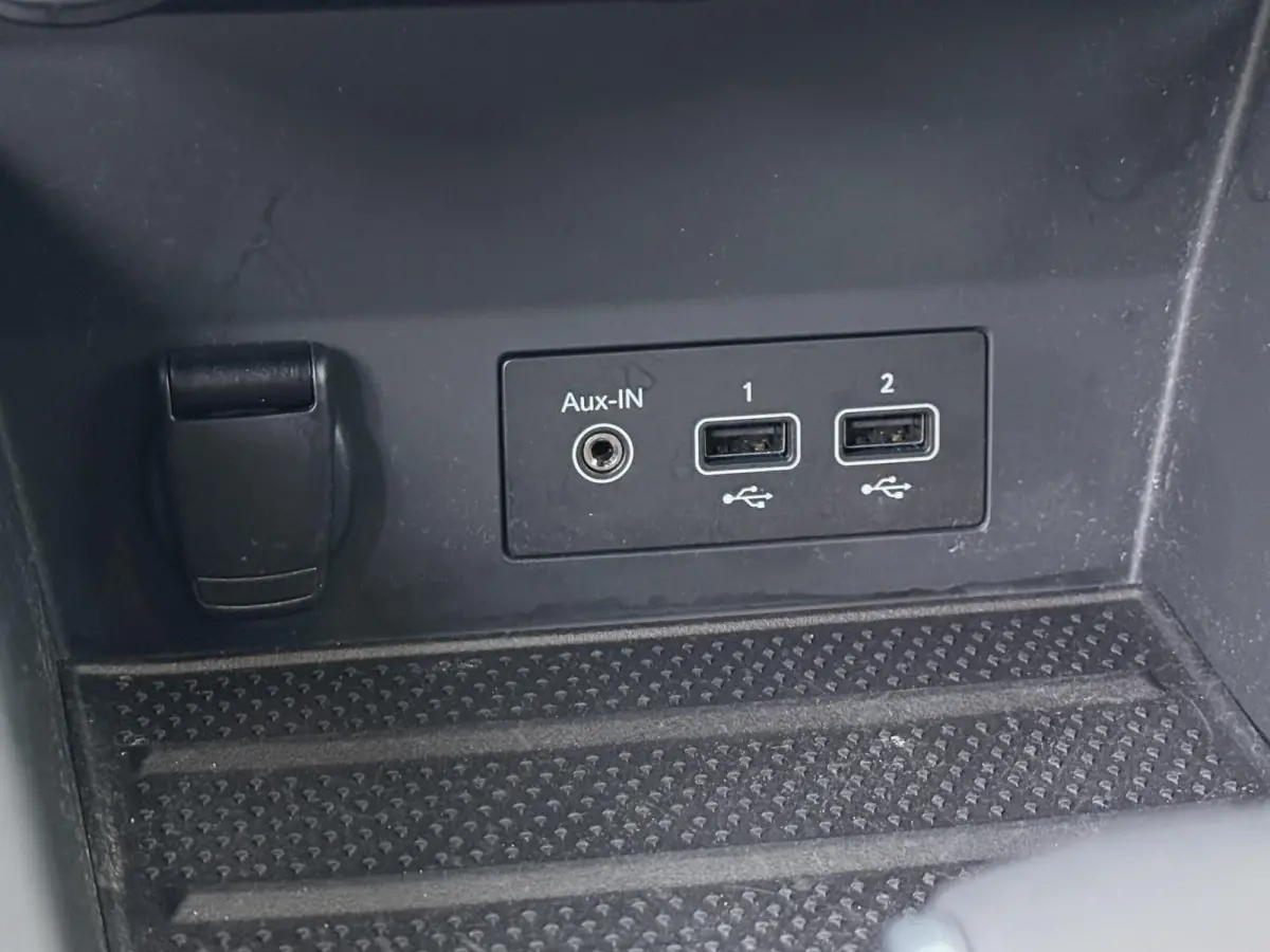 E-TECH plug-in hybrid 160 Intens | SoH 95% | Parkeercamera | Apple Carplay/Android Auto | Trekhaak |
