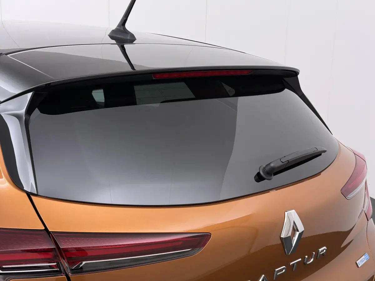 E-TECH plug-in hybrid 160 Intens | SoH 95% | Parkeercamera | Apple Carplay/Android Auto | Trekhaak |