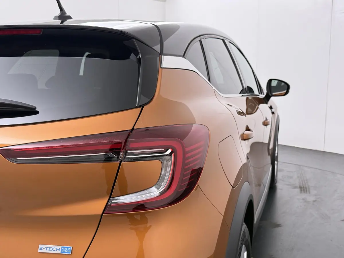 E-TECH plug-in hybrid 160 Intens | SoH 95% | Parkeercamera | Apple Carplay/Android Auto | Trekhaak |