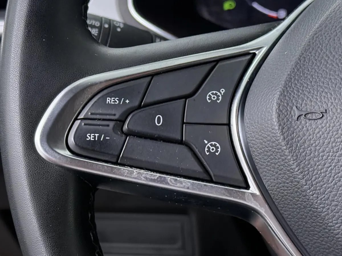 E-TECH plug-in hybrid 160 Intens | SoH 95% | Parkeercamera | Apple Carplay/Android Auto | Trekhaak |