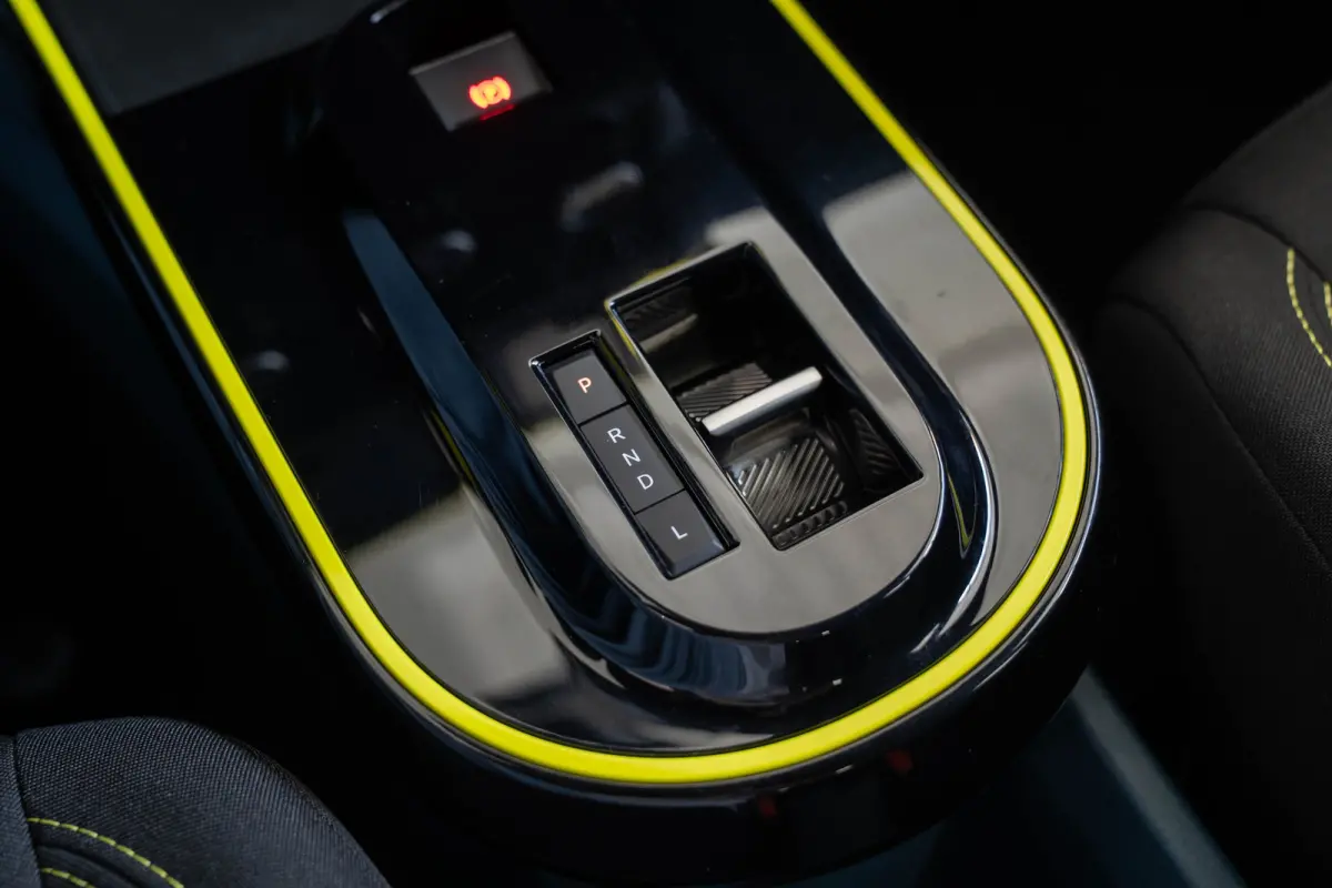 1.2 Hybrid ICON | Tot 8 Jaar Garantie | Apple Carplay & Android Auto | Parkeersensoren | Cruise Controle | Airco | USB |