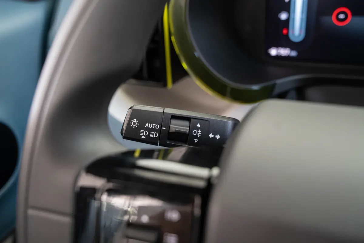 1.2 Hybrid ICON | Tot 8 Jaar Garantie | Apple Carplay & Android Auto | Parkeersensoren | Cruise Controle | Airco | USB |