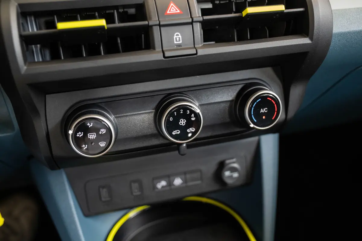 1.2 Hybrid ICON | Tot 8 Jaar Garantie | Apple Carplay & Android Auto | Parkeersensoren | Cruise Controle | Airco | USB |