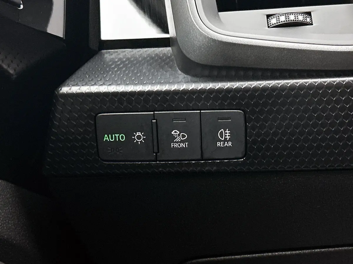 30 TFSI Advanced edition 116 PK | Automaat | Stoelverwarming | Audi smartphone interface | Climate Control | Cruise Control | Lichtmetalen velgen Zwart | LED |