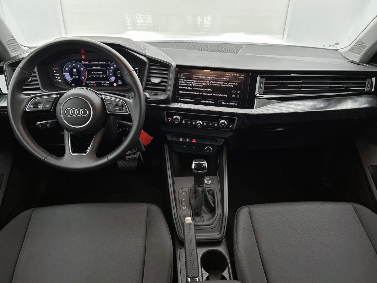 30 TFSI Advanced edition 116 PK | Automaat | Stoelverwarming | Audi smartphone interface | Climate Control | Cruise Control | Lichtmetalen velgen Zwart | LED |