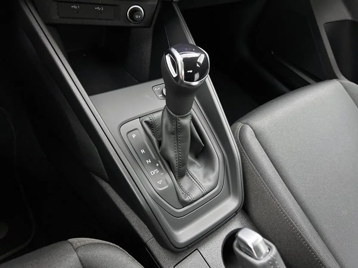 30 TFSI Advanced edition 116 PK | Automaat | Stoelverwarming | Audi smartphone interface | Climate Control | Cruise Control | Lichtmetalen velgen Zwart | LED |