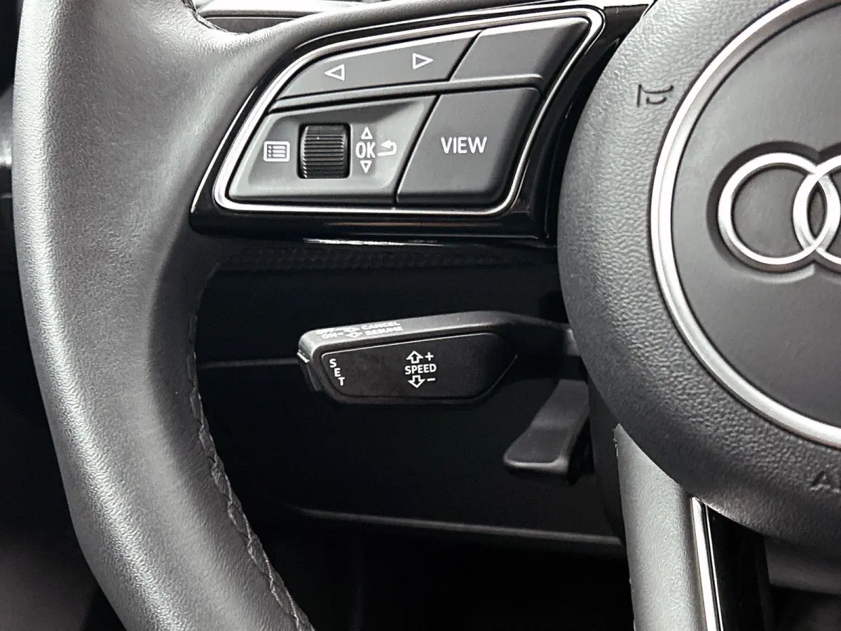 30 TFSI Advanced edition 116 PK | Automaat | Stoelverwarming | Audi smartphone interface | Climate Control | Cruise Control | Lichtmetalen velgen Zwart | LED |