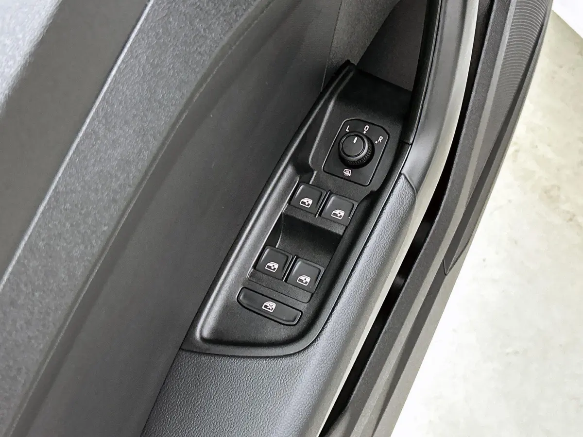 30 TFSI Advanced edition 116 PK | Automaat | Stoelverwarming | Audi smartphone interface | Climate Control | Cruise Control | Lichtmetalen velgen Zwart | LED |