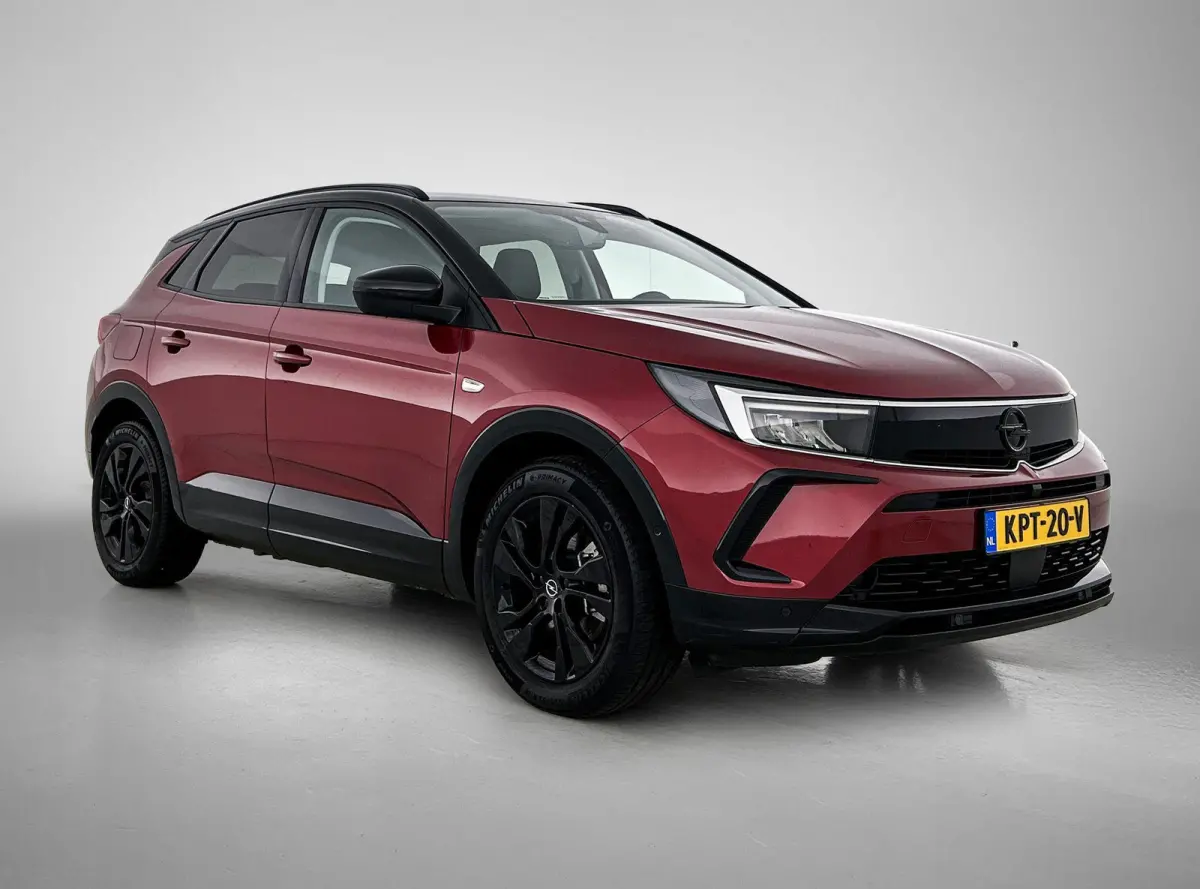 1.6 225pk Turbo Plug-In Hybrid GS Line Automaat | Camera | Cruise Control Adaptief | Stoel/Stuurverwarming | Apple Carplay/Android Auto | Navigatie | LMV 18'' | Dodehoekdetectie