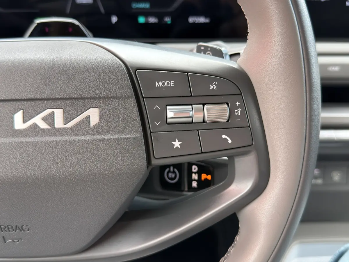 Air 81.4 kWh | Long range | Achteruitrijcamera | Adaptive cruise | Navi
