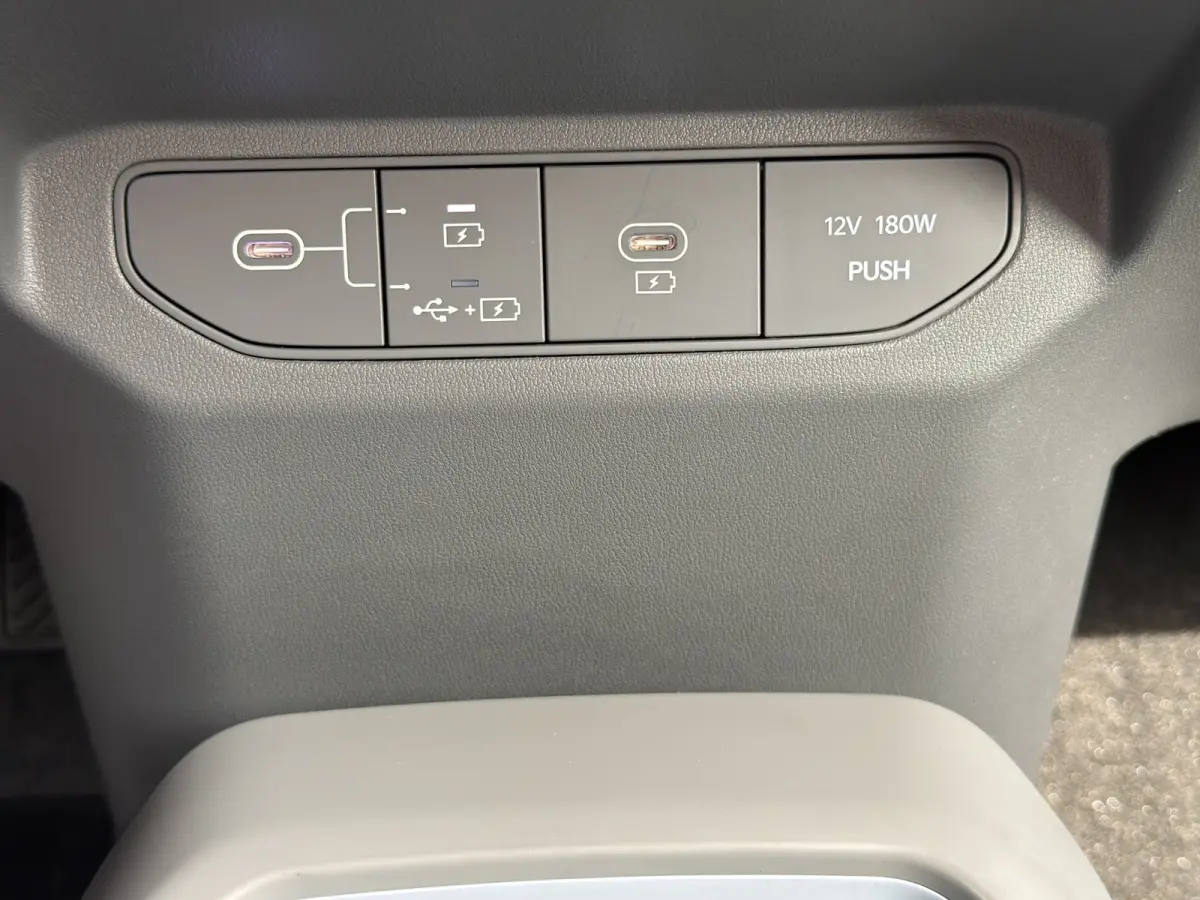 Air 81.4 kWh | Long range | Achteruitrijcamera | Adaptive cruise | Navi