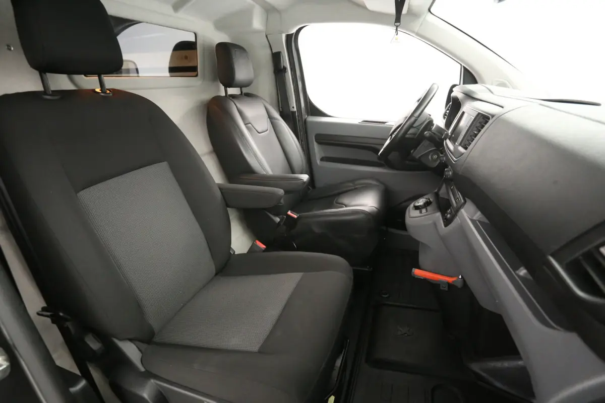 2.0 BlueHDI 145PK L2H1 | Automaat | Airco | Cruise | Camera | Carplay | Parkeersens.