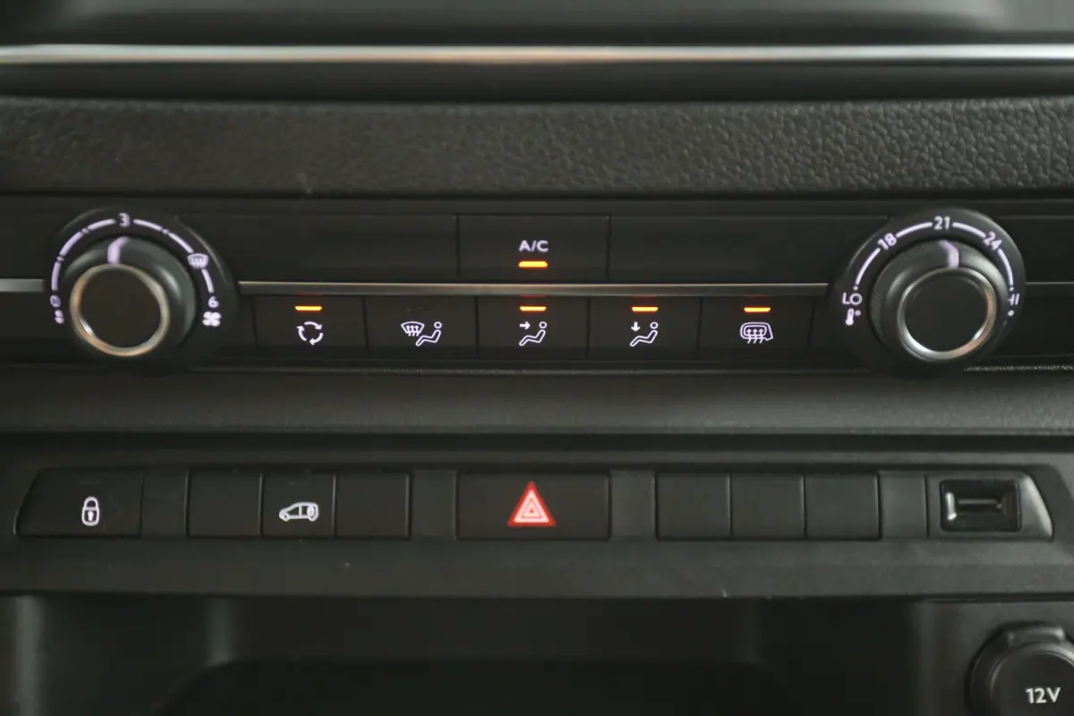 2.0 BlueHDI 145PK L2H1 | Automaat | Airco | Cruise | Camera | Carplay | Parkeersens.