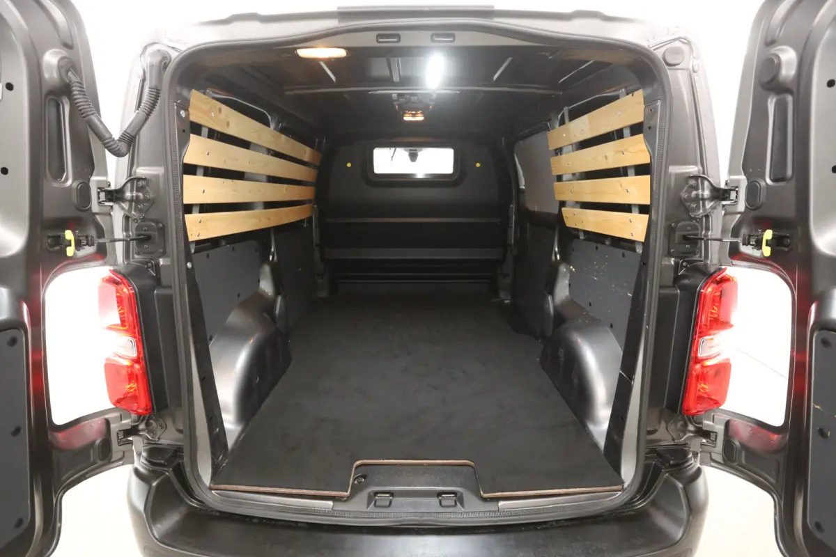 2.0 BlueHDI 145PK L2H1 | Automaat | Airco | Cruise | Camera | Carplay | Parkeersens.