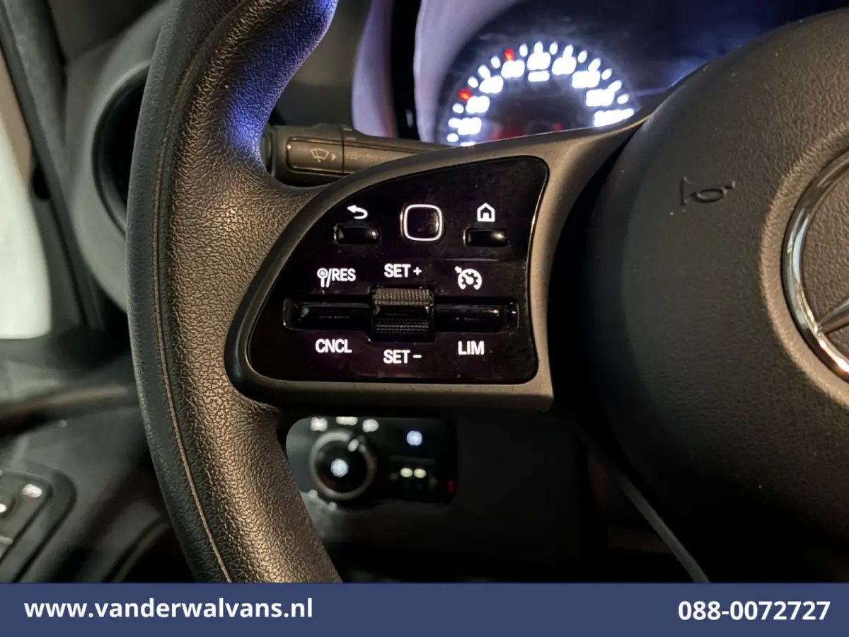 317 CDI 170pk L2H2 Euro6 Airco | Camera | Apple Carplay | Cruisecontrol Android Auto, Stoelverwarming, Chauffeursstoel, Parkeersensoren, Bijrijdersbank