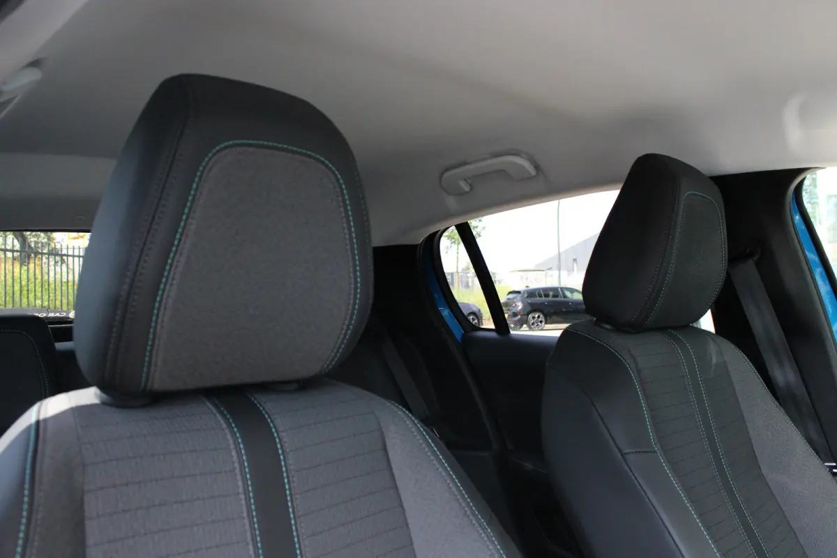 1.2 PureTech Allure Pack | Navigatie | Camera | 3D Instrumentenpaneel | 1e Eigenaar | NL auto | 72.000km |