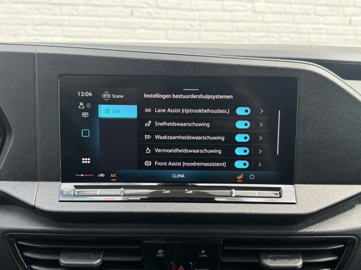 2.0 TDI Trend Cruise Clima Pdc 4 Seizoenen banden Lat om Lat betimmering