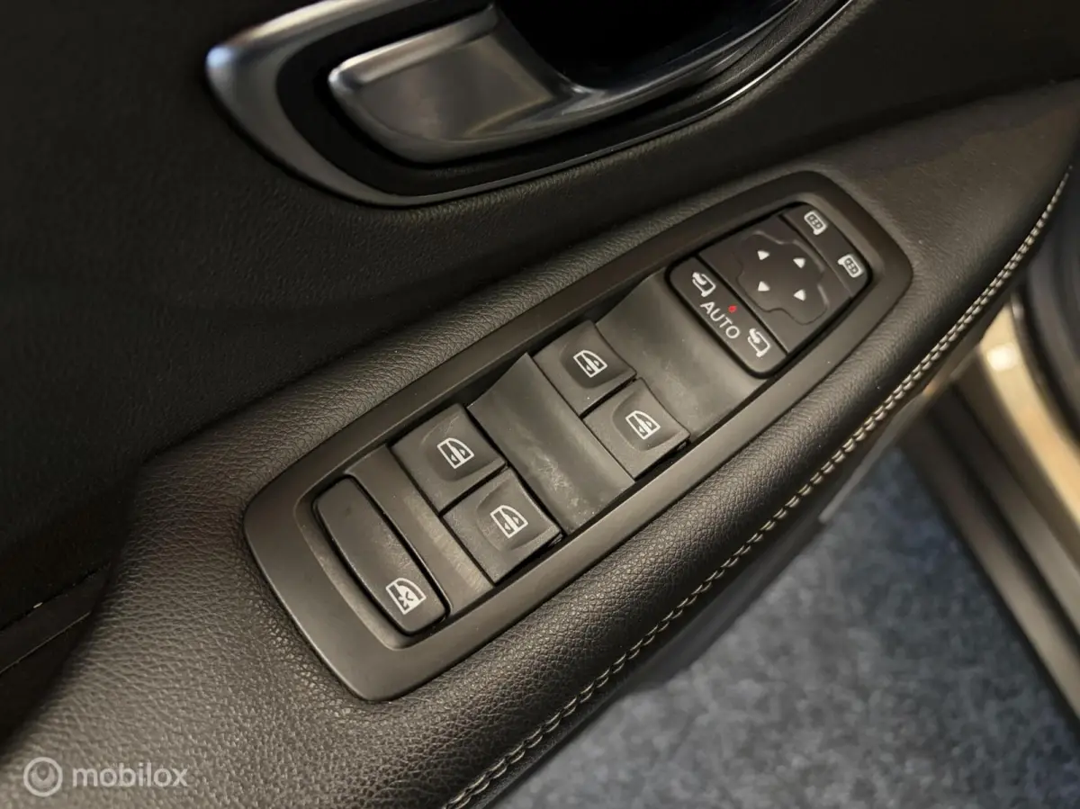 1.3 TCe Bose AUTOMAAT / MASSAGE / LED / NAVI / PDC / CRUISE / CLIMA /