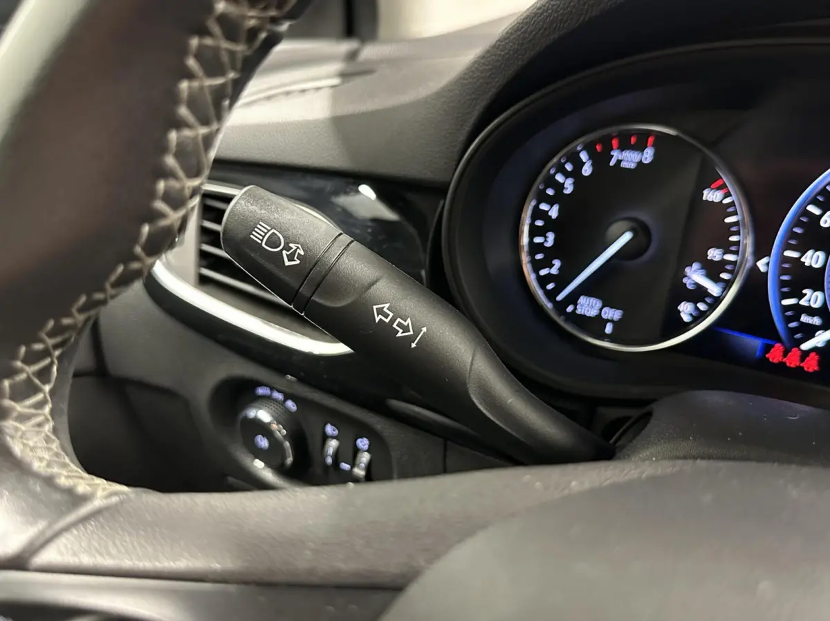 1.2 Business Elegance CARPLAY NAVI CRUISE ECC CRUISE LM.