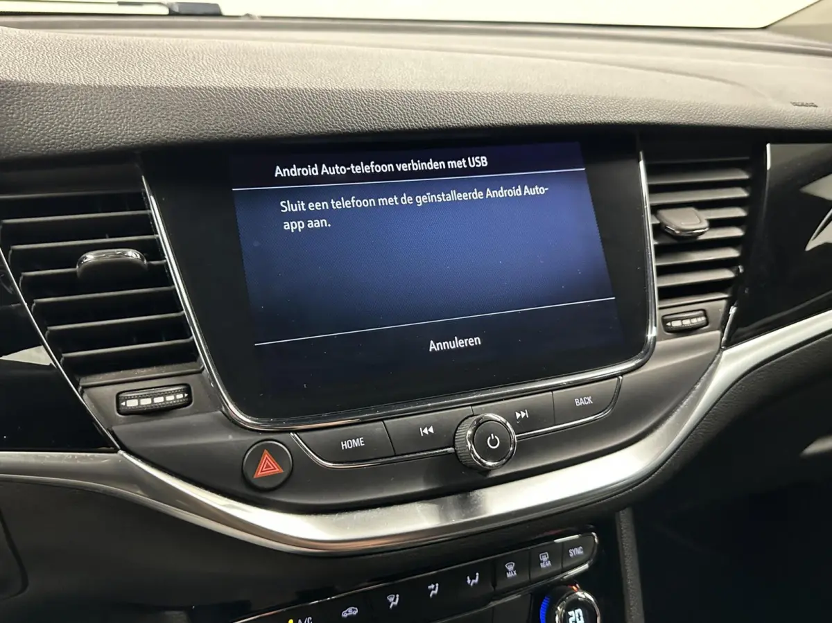 1.2 Business Elegance CARPLAY NAVI CRUISE ECC CRUISE LM.